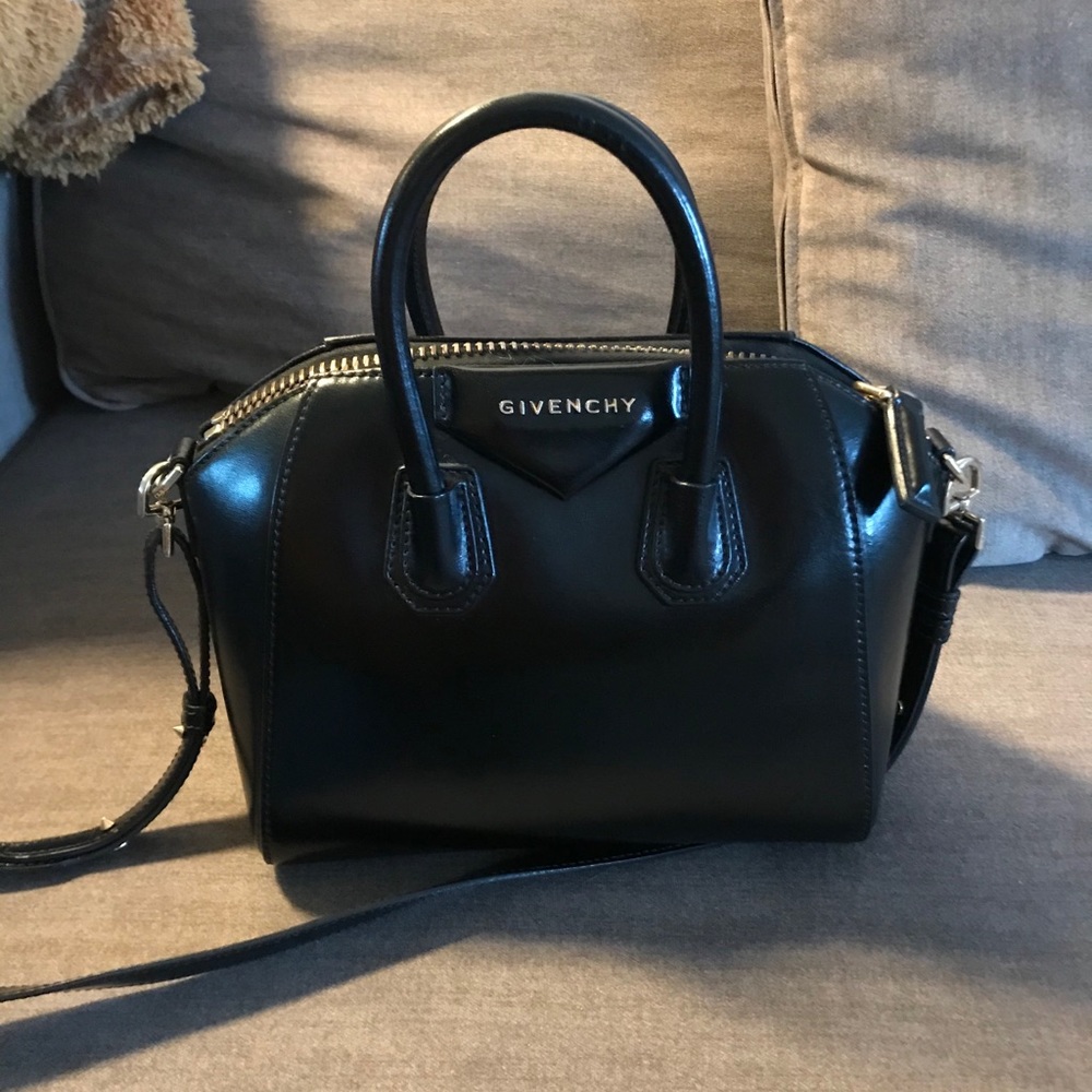 Givenchy Medium Shoulder Purse: PERFECT CONDITION